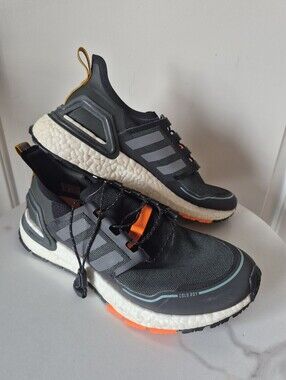 Under Armour Cold Rdy Black Athletic Sneakers with Orange Accents Size 8 (Men)